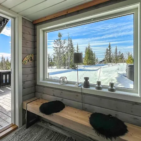 Holiday home Stunning In With Jacuzzi *